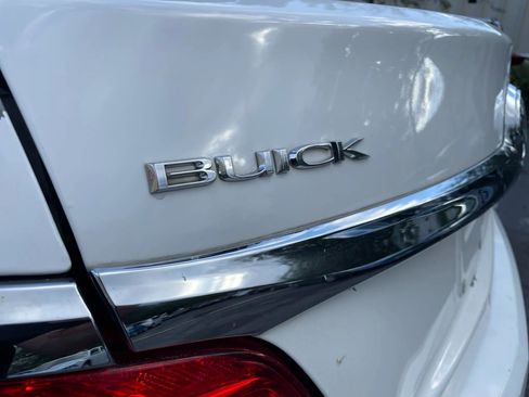 Used 2014 Buick LaCrosse Premium image 15