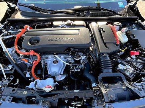 Used 2025 Honda Civic Sport image 9