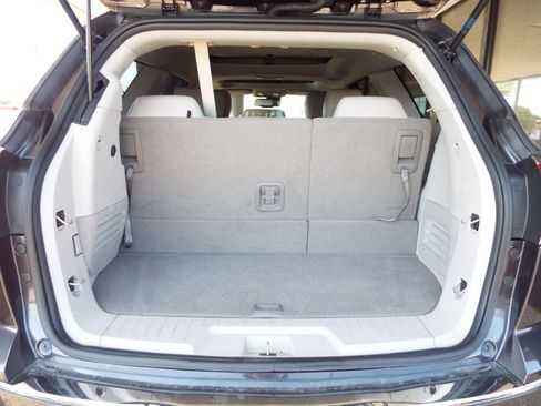 Used 2017 Buick Enclave Premium w/ Experience Buick Package image 25