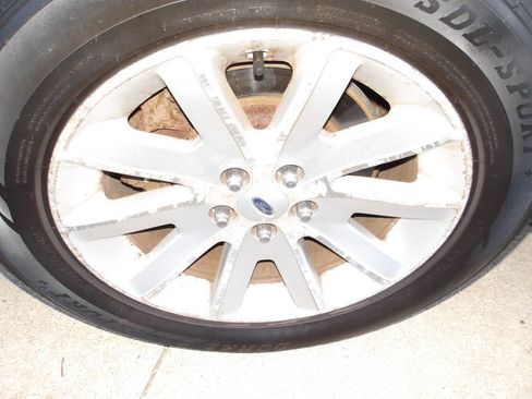 Used 2009 Ford Flex SEL image 54