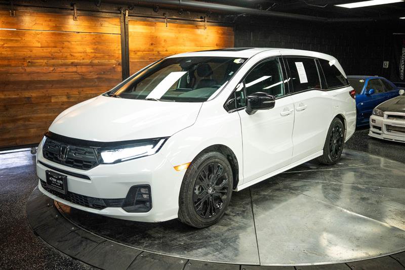 Used 2025 Honda Odyssey Sport-L image 2