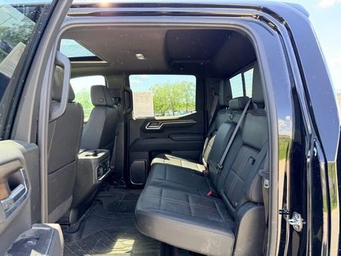 Used 2026 Chevrolet Silverado 1500 High Country w/ High Country Premium Package AWD/4WD image 8