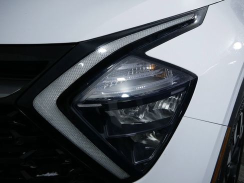 Certified 2023 Kia Sportage X-Line w/ X-Line Premium Package image 11