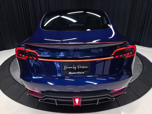 Used 2023 Tesla Model 3 Standard Range RWD image 5