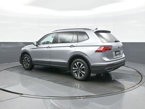 Used 2022 Volkswagen Tiguan S image 5