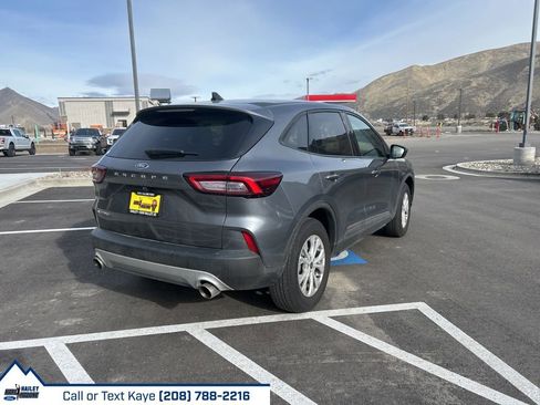 Used 2025 Ford Escape Active AWD/4WD image 7