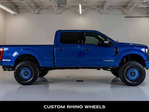 Used 2022 Ford F250 Lariat w/ Black Appearance Package AWD/4WD image 10