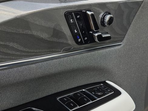 New 2026 Cadillac Escalade IQ Luxury 1 w/ LPO, Floor Liner Package image 21