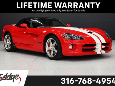 Used 2004 Dodge Viper SRT-10 RWD image 1