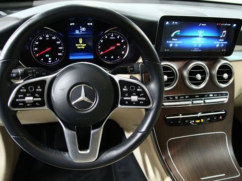 Certified 2022 Mercedes-Benz GLC 300 image 6