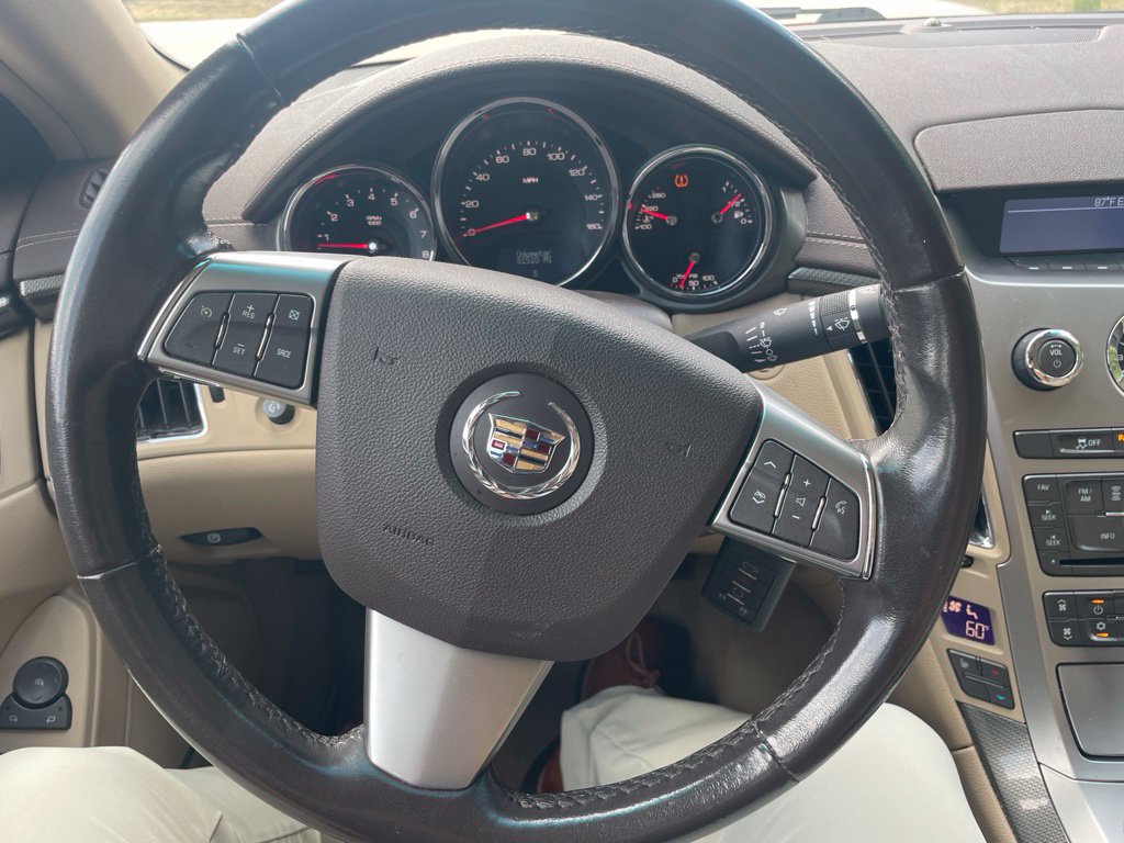 Used 2013 Cadillac CTS Luxury RWD image 9