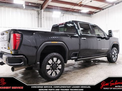 Used 2024 GMC Sierra 2500 Denali w/ Denali Reserve Package image 6