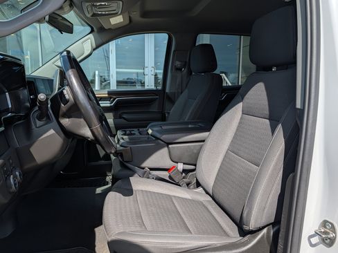 Used 2022 Chevrolet Silverado 1500 LT AWD/4WD image 8