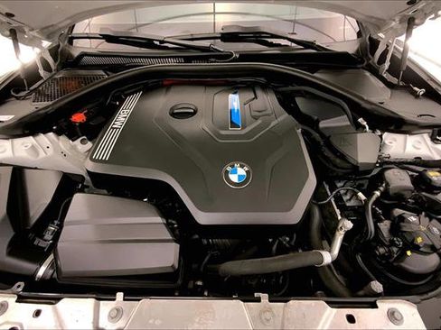 Used 2021 BMW 330e xDrive w/ Premium Package image 9