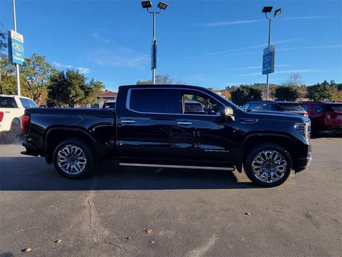 Used 2024 GMC Sierra 1500 Denali Ultimate image 7