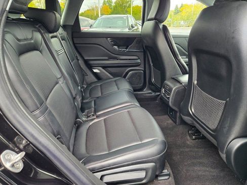 Used 2022 Lincoln Corsair AWD w/ Equipment Group 101A image 8