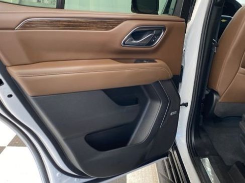 Used 2024 Chevrolet Tahoe High Country w/ Advanced Technology Package image 19