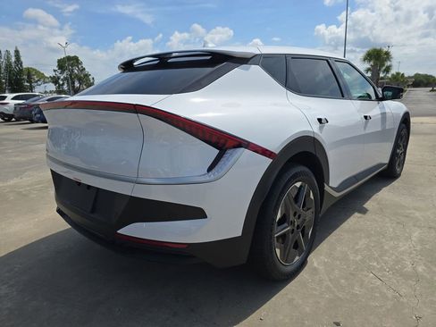 New 2026 Kia EV6 Light RWD image 8