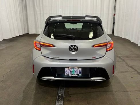 Certified 2022 Toyota Corolla SE w/ SE Preferred Package FWD image 5
