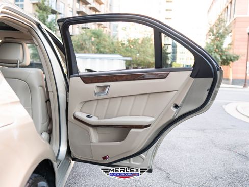 Used 2012 Mercedes-Benz E 350 4MATIC Sedan image 43