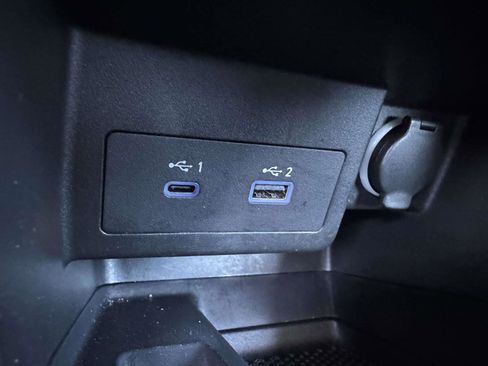 Used 2023 Nissan Kicks SV image 25