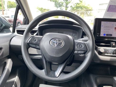 Used 2024 Toyota Corolla LE w/ LE Convenience Package FWD image 15