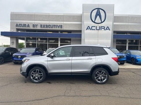 Used 2023 Honda Passport EX-L image 3