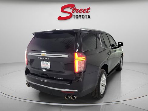 Used 2023 Chevrolet Tahoe Premier w/ Advanced Technology Package AWD/4WD image 4