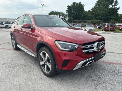 Used 2022 Mercedes-Benz GLC 300 4MATIC image 4