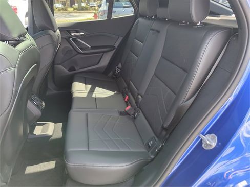 Used 2025 BMW X2 xDrive28i w/ M Sport Package image 29