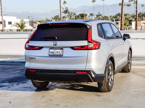 Used 2025 Honda CR-V EX-L image 8