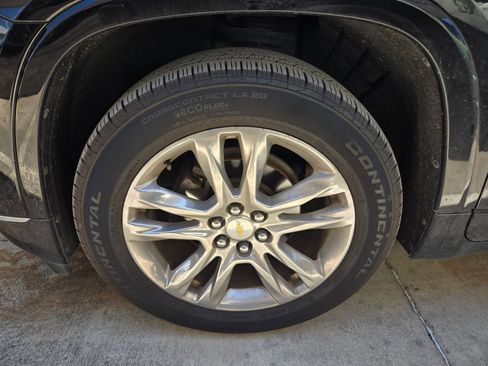 Used 2018 Chevrolet Traverse High Country AWD/4WD image 10