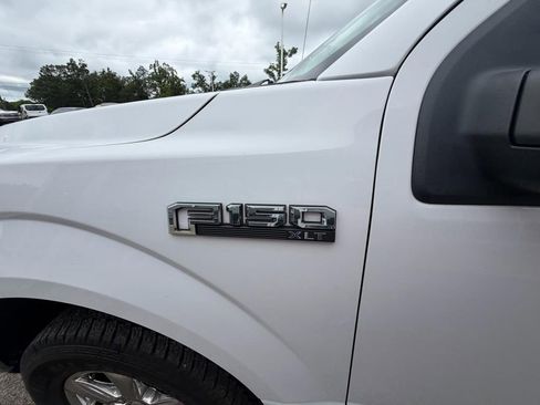 Used 2019 Ford F150 XLT w/ Equipment Group 302A Luxury AWD/4WD image 9