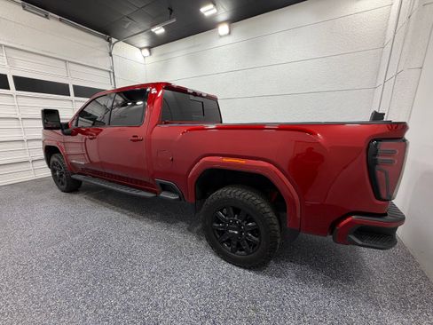 Used 2024 GMC Sierra 2500 AT4 w/ AT4 Premium Plus Package AWD/4WD image 3