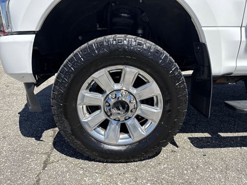 Used 2020 Ford F350 Platinum w/ FX4 Off-Road Package AWD/4WD image 19