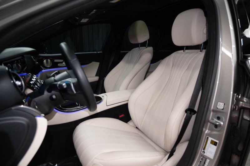 Used 2022 Mercedes-Benz E 350 Sedan image 11