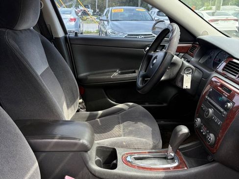 Used 2009 Chevrolet Impala LS FWD image 14