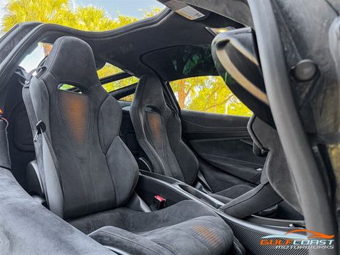 Used 2021 McLaren 765LT RWD image 30