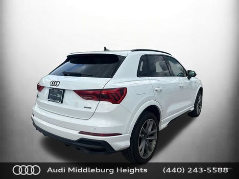 Used 2023 Audi Q3 2.0T Premium w/ Black Optic Sport Package AWD/4WD image 9