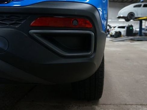 Certified 2025 Volkswagen Taos SE image 86