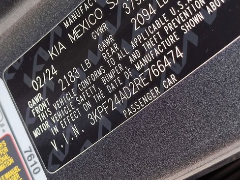 Used 2024 Kia Forte LXS image 12