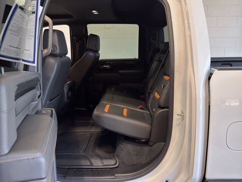 Used 2024 GMC Sierra 3500 AT4 w/ AT4 Preferred Package AWD/4WD image 13