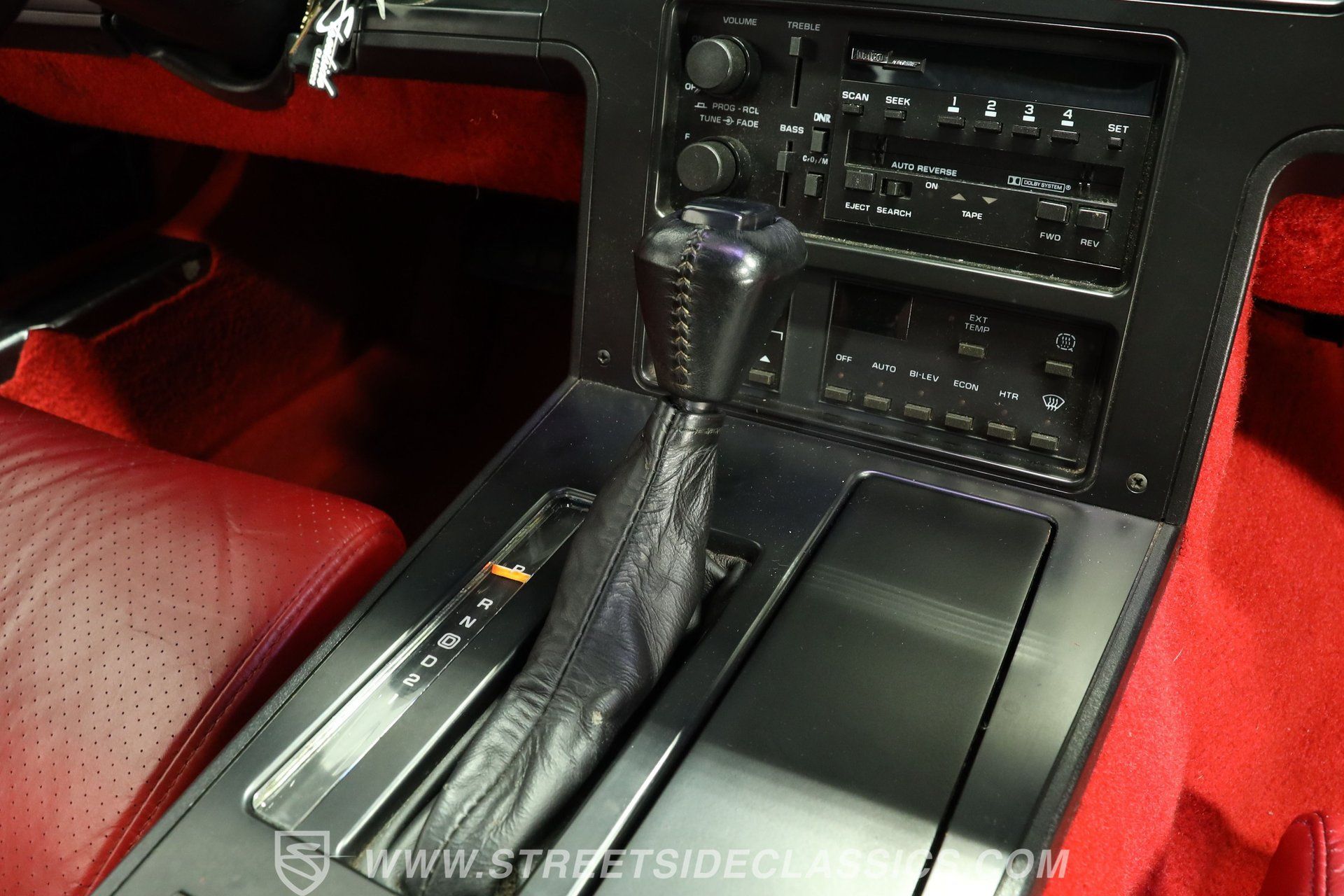 Used 1988 Chevrolet Corvette Convertible RWD image 40