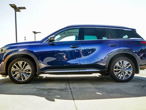 Certified 2026 INFINITI QX60 Luxe w/ Family Package FWD image 6