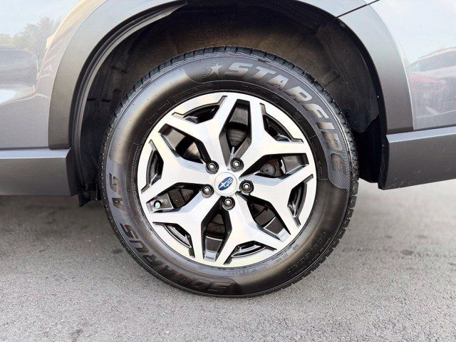 Used 2024 Subaru Forester Premium AWD/4WD image 30