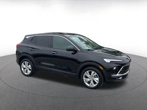 Used 2025 Buick Encore GX Preferred FWD image 2