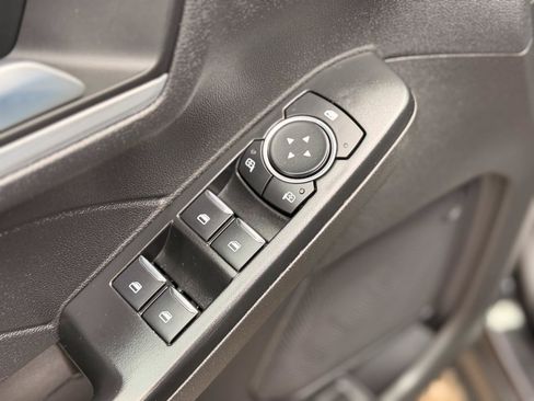 Used 2025 Ford Escape Platinum AWD/4WD image 10