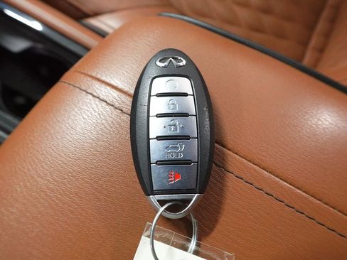 Used 2023 INFINITI QX80 Sensory w/ All-Season Package AWD/4WD image 21
