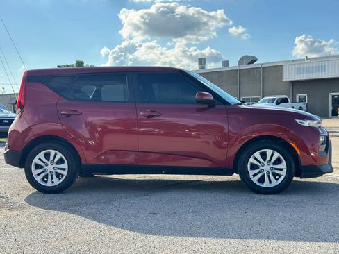 Used 2020 Kia Soul LX FWD image 8