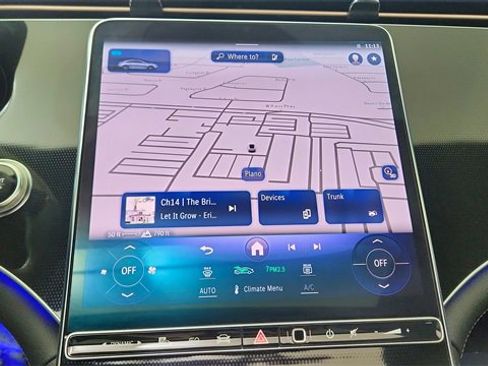 Used 2023 Mercedes-Benz EQE 500 4MATIC Sedan w/ Digital Light Package image 45